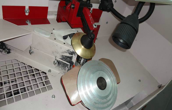 Malende Machine van de rand de In orde makende Schoen