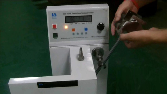 Digitale Vertoning Rubber het Testen Machine, het Effect van Kunststofcharpy het Testen Materiaal