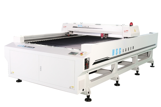 Kleine 300 - 500W CNC Lasersnijmachines voor Metaalblad