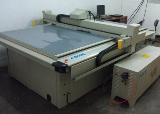 Van de de Steekproefsnijmachine van pp pvc Golfcoroplast de Snijderslijst